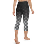 Load image into Gallery viewer, &quot;I Campi da Pickleball©&quot; Reverse Ombre Camouflage High Waisted Capris –  15 shades of Gray, UPF 50+
