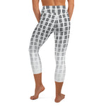 Load image into Gallery viewer, &quot;I Campi da Pickleball©&quot; Reverse Ombre Camouflage High Waisted Capris – a vibrant kaleidoscope of 15 shades of gray on a white background
