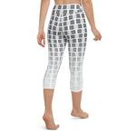 Load image into Gallery viewer, &quot;I Campi da Pickleball©&quot; Reverse Ombre Camouflage High Waisted Capris – a vibrant kaleidoscope of 15 shades of gray on a white background
