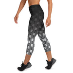 Load image into Gallery viewer, &quot;I Campi da Pickleball©&quot; Reverse Ombre Camouflage High Waisted Capris –  15 shades of Gray, UPF 50+
