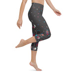 Load image into Gallery viewer, Spring Dink Gradient© Hopeful Discordance Women&#39;s High-Waisted Pickleball Capri Leggings, UPF 50+
